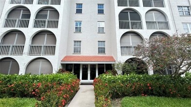 Building Photo - 250 NE 20th St