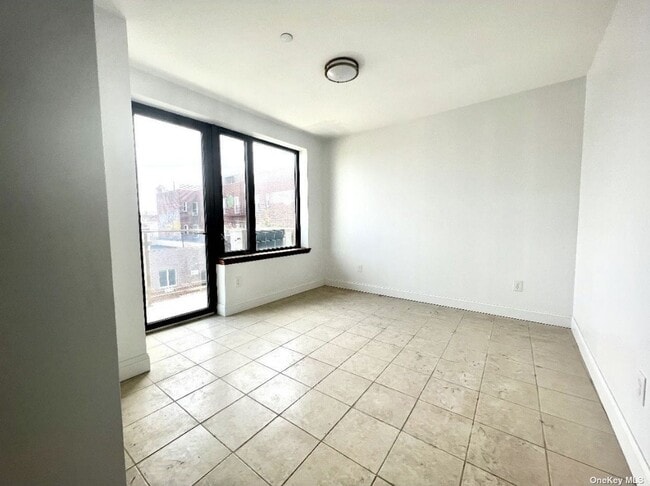 Building Photo - 3063 31st St