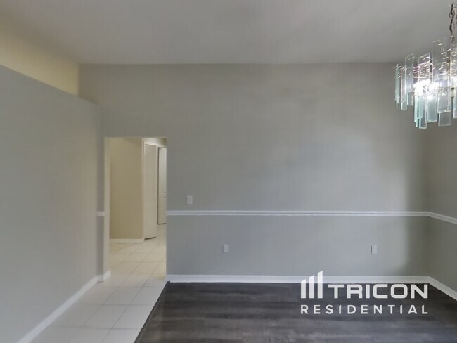 Building Photo - 4522 Swift Cir