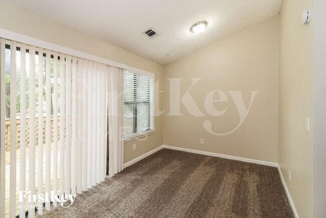 Building Photo - 1202 River Forest Ln