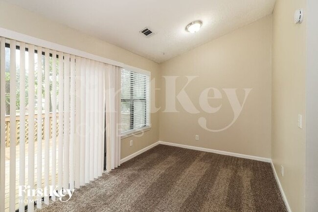 Foto del edificio - 1202 River Forest Ln