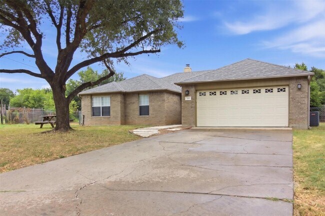 Building Photo - 120 Mule Deer Ct