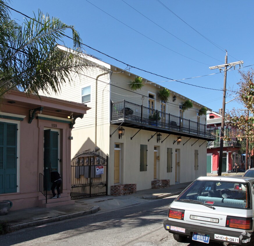 Foto del edificio - 1134-1136 Ursulines Ave