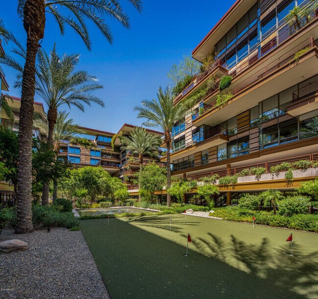 Building Photo - 7137 E Rancho Vista Dr