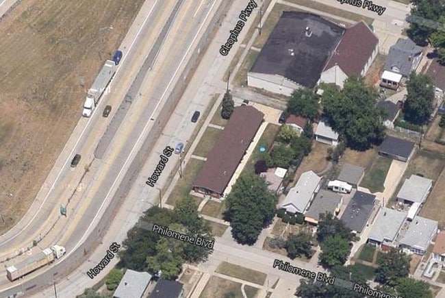 Aerial Photo - Howard Apartments