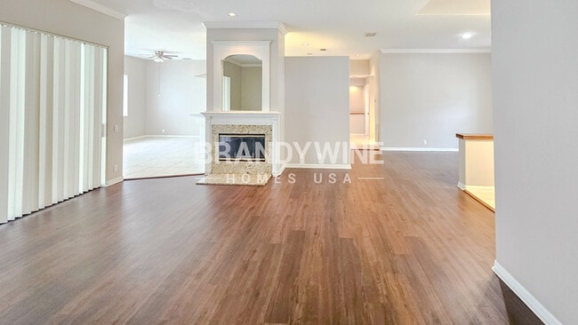 Building Photo - 7036 Fallbrook Ct