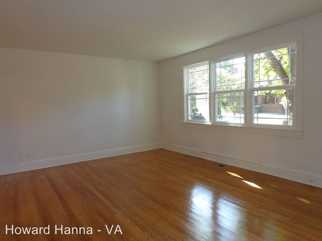 Foto del edificio - 4810 Colonial Ave