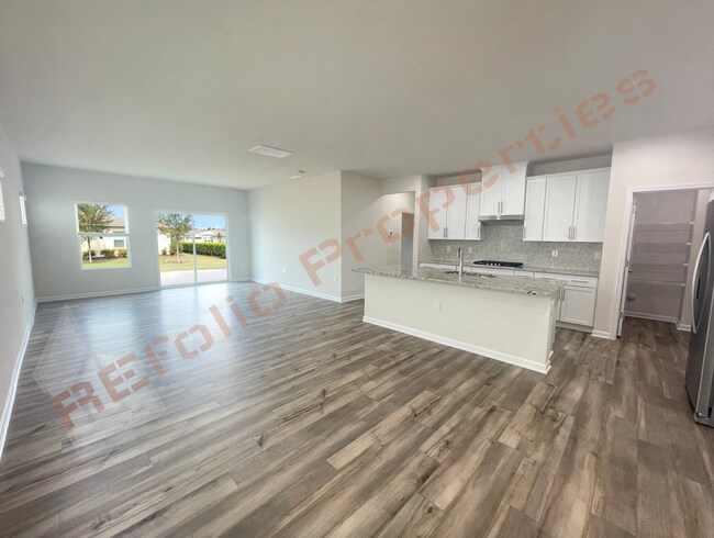 Foto del edificio - 127 Tourmaline Hl Dr