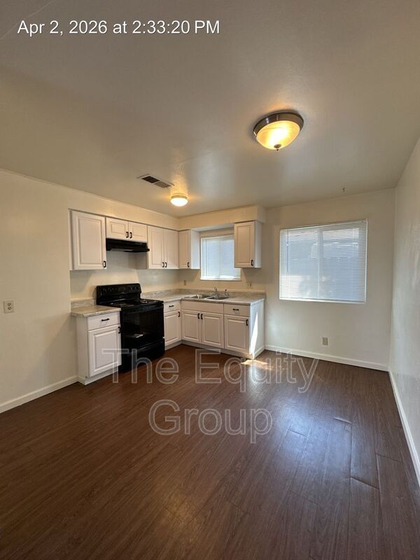 Building Photo - 616 N Blackstone St