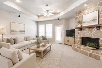 Building Photo - 2611 Greyhawk Dr