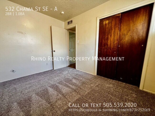 Building Photo - 1st Month Rent Free! Lovely 2 Bedroom, 1 B...