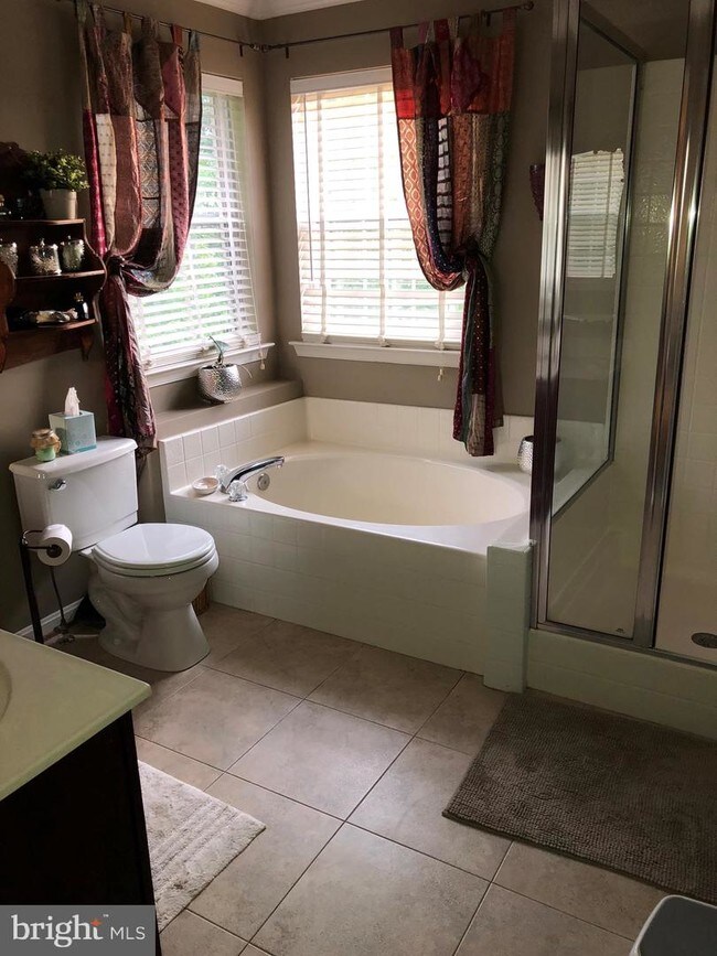 Foto del edificio - 499 Pitt Ct