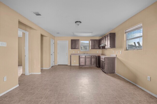 Foto del edificio - 14119 Fawn Dr