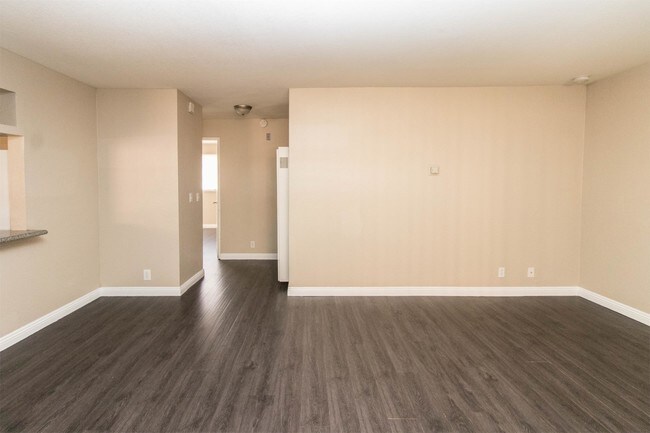 Building Photo - 1721 Coronado Ave