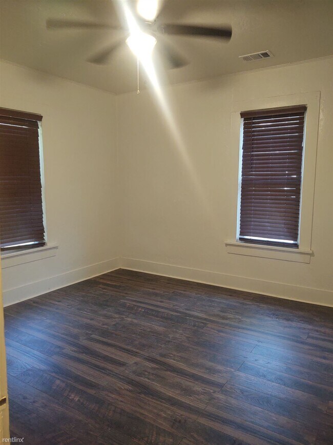 Foto del edificio - 2 br, 1 bath House - 208 Linwood Avenue