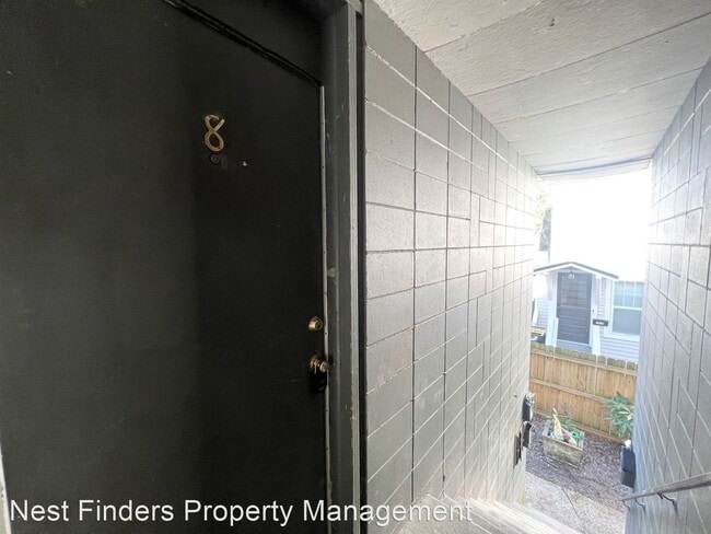 Building Photo - 1 br, 1 bath Apartment - 1318 Sydney Pl 13...