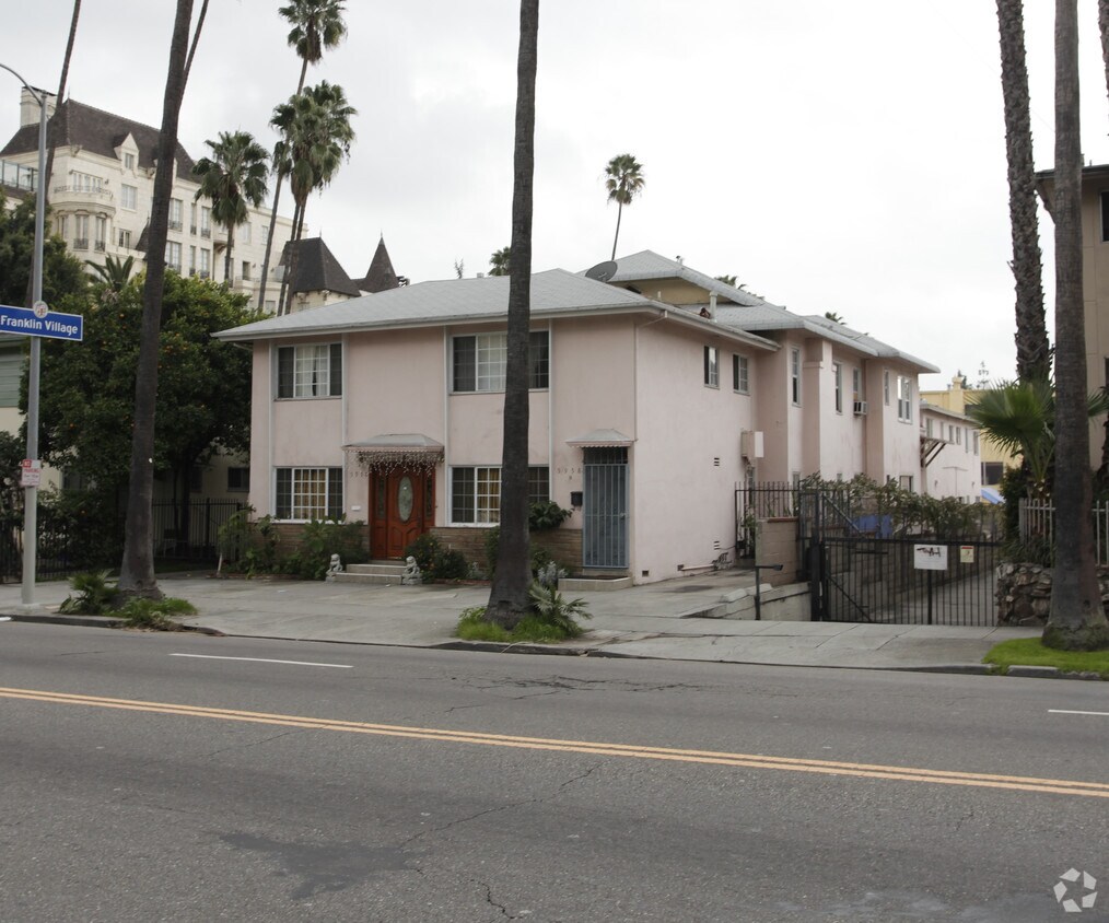 Foto principal - 5958-5958 1/2 Franklin Ave
