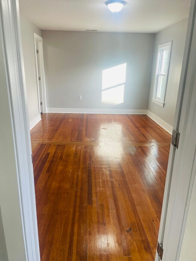 Bedroom 1 - 48-2 Pine St