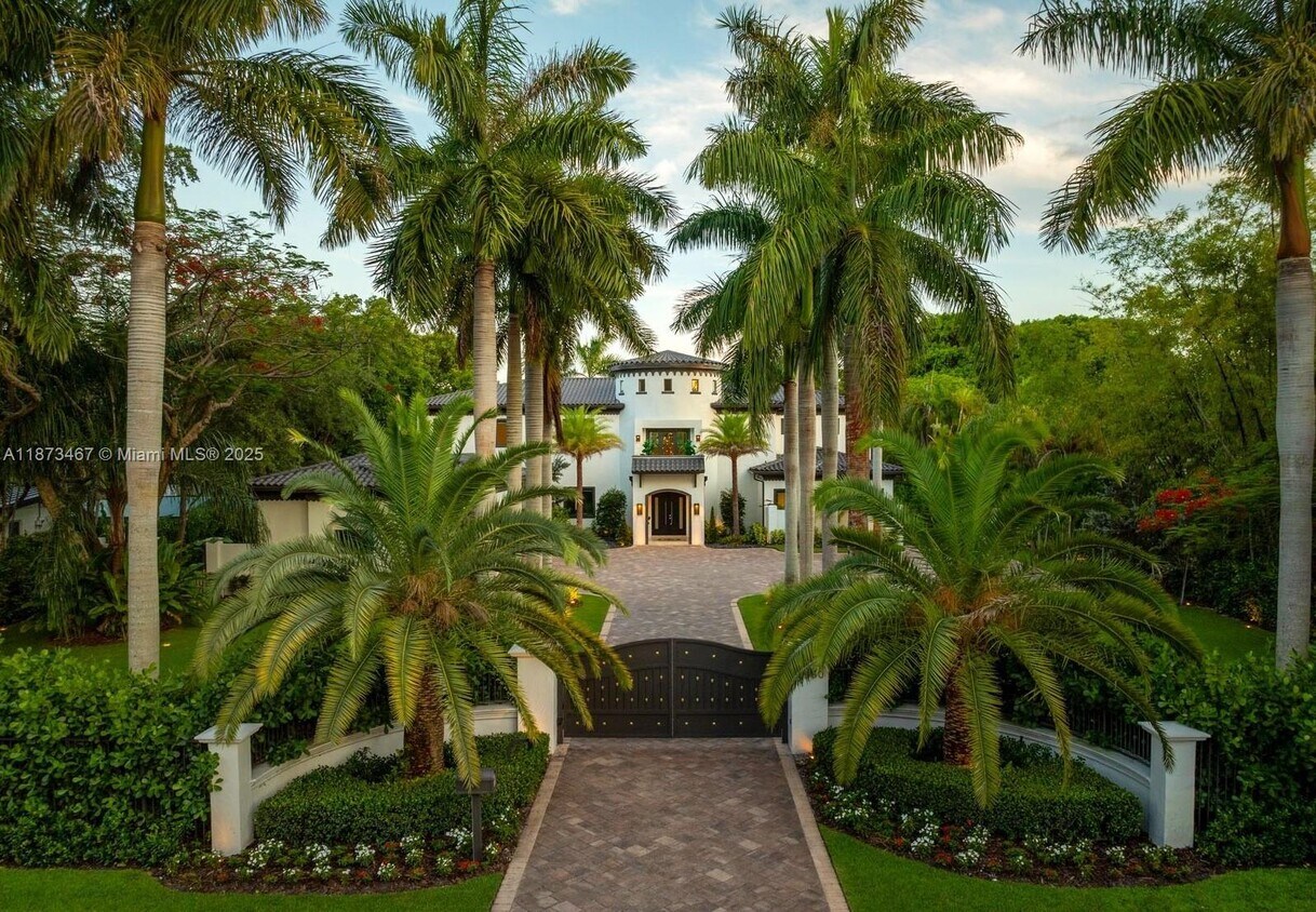 Foto principal - 6080 SW 104th St