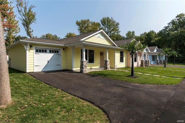 Building Photo - 105 Sand Piper