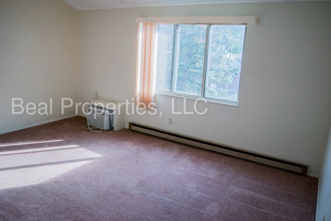 Building Photo - 5739 Dorr St