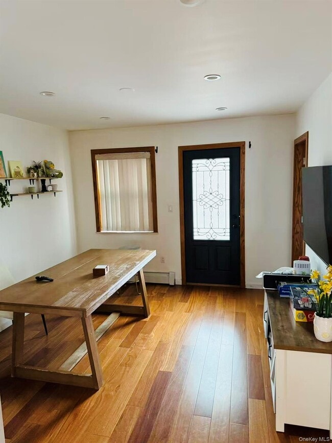 Building Photo - 62-54 Dry Harbor Rd