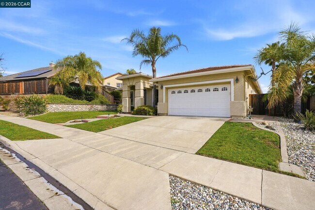 Foto del edificio - 354 Pebble Beach Dr