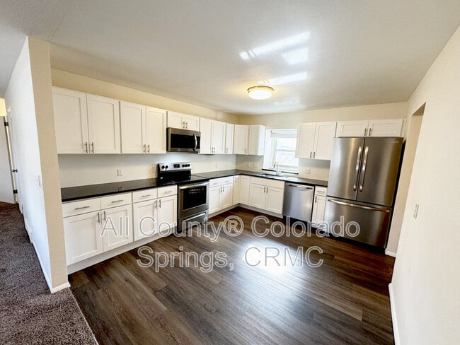 Building Photo - 1216 Burnham St