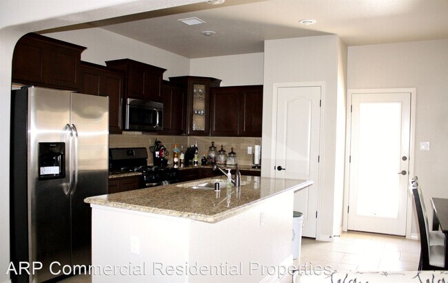 Building Photo - 3 br, 2.5 bath House - 3892 LOMA ADRIANA DR