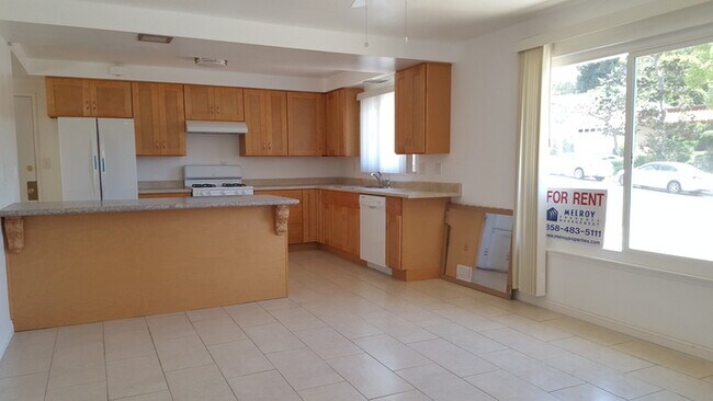 Building Photo - University City 3bd/2bth Single story Hous...