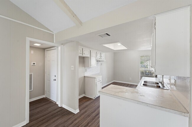 Foto del edificio - 10407 Lantry Way