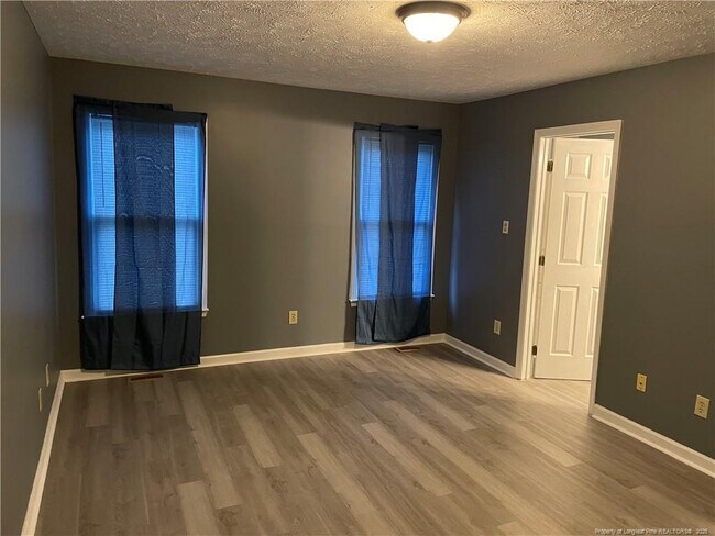 Foto del edificio - 1416 Matilda Ct