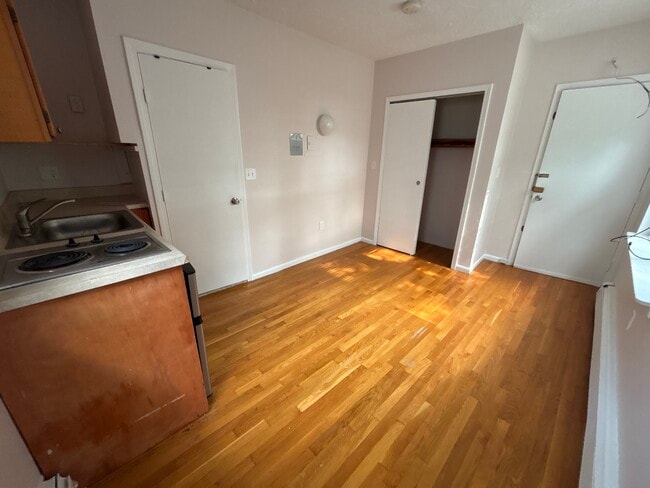 Building Photo - 53 S Huntington Ave