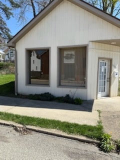 Photo - 1300 Victoria Ave House