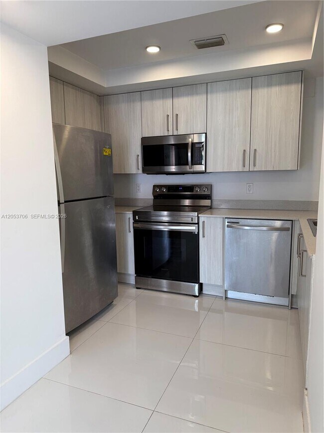 Foto del edificio - 10950 NW 82nd St