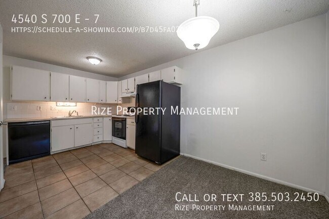 Building Photo - 4540 S 700 E
