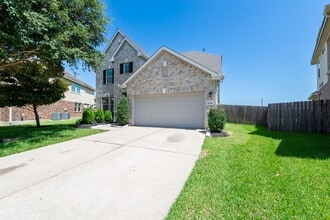 Building Photo - 26302 Fox Ridge Ln