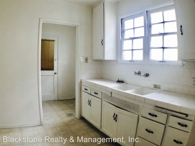 Building Photo - 5177 W 20th St