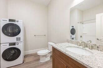 1BR, 1BA - 788SF - King Philip Lofts