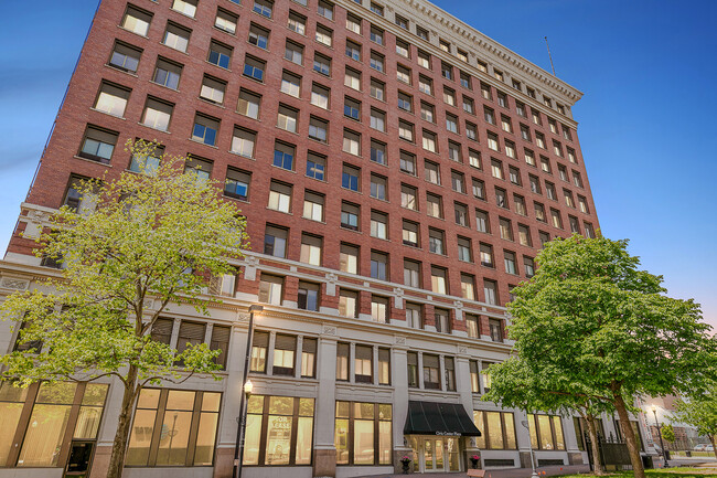 Building Photo - Civic Center Plaza Apartments