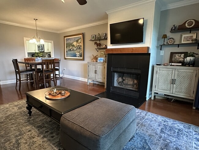 Building Photo - Waterfront 2 bedroom 2 full bath condo AVA...