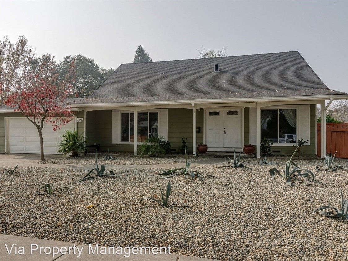 Primary Photo - 4 br, 2 bath House - 937 Mohr Lane