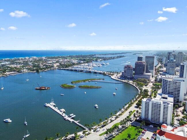 Foto del edificio - 410 Evernia St