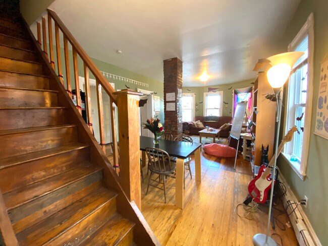 Foto del edificio - 168 Hillside St