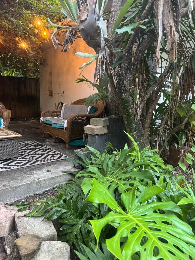 Foto del edificio - 2538 SW 11th St