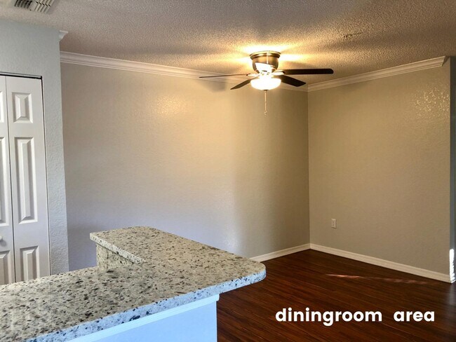 Foto del edificio - 4200 Summer Landing Dr