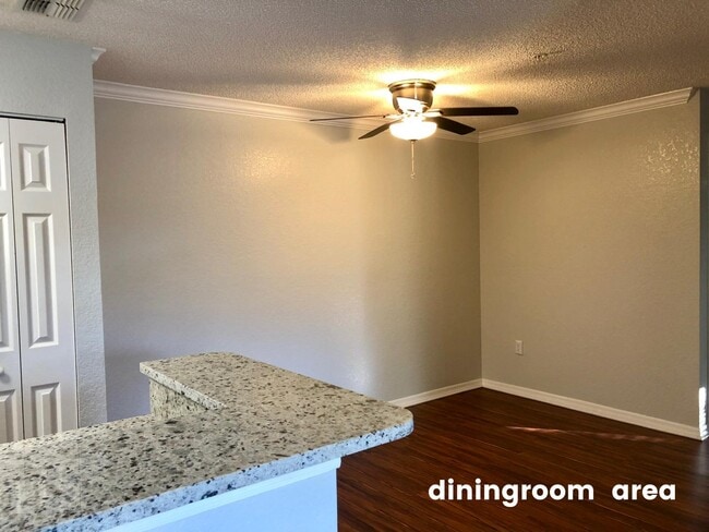 Building Photo - 4200 Summer Landing Dr