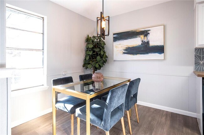 Foto del edificio - 4900 Hawk Cove