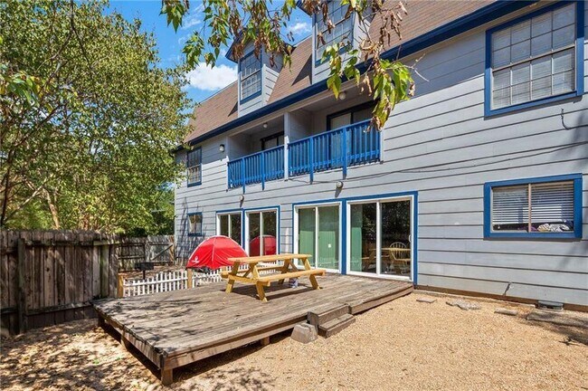 Foto del edificio - 3106 Cedar St