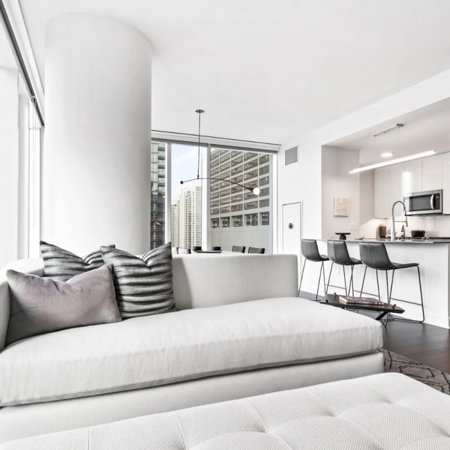 Foto del edificio - 281 W Wolf Point Plaza